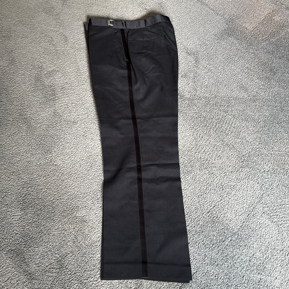 Nordstrom & ZCMI Delacort Classic Black Tuxedo Jacket, Pants & Tuxedo Shirt - Picture 4 of 15